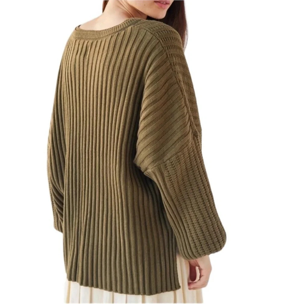 Urban Outfitters BDG Allie Notch Neck Pullover Sweater Green Size XS oversized - Picture 3 of 9